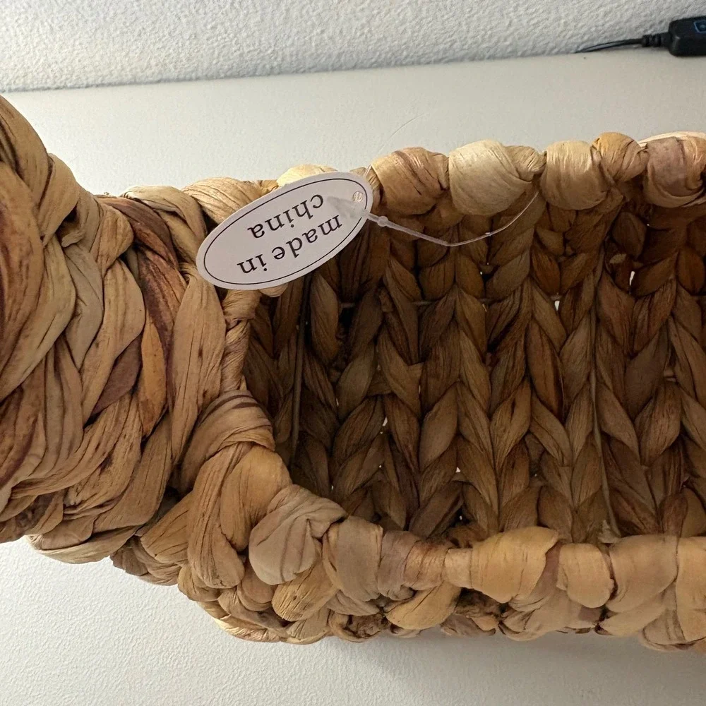 N/A woven seagrass